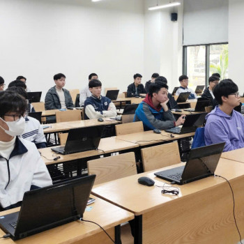 Gần 14.000 thí sinh tham gia kỳ thi Đánh giá tư duy đợt 1 năm 2025
